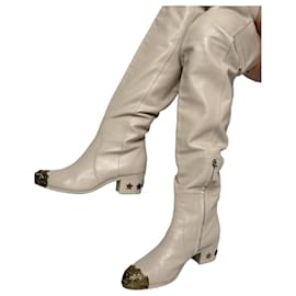 Beige Leder Stiefel/Bootie von Chanel Paris Dallas mit Metallkappe, Größe 40, gebraucht