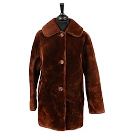 Abrigo Prada de shearling marrón chocolate