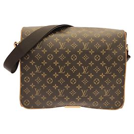Monogram Schultertasche von Louis Vuitton