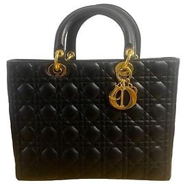 Bolsa Lady Dior grande em couro preto Christian Dior