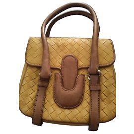 Bolsa de Mão Bottega Veneta em Couro Trançado Amarelo