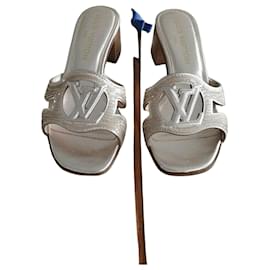 Mules Louis Vuitton Isola Pelle Beige Rosato Iridescente Paillettes