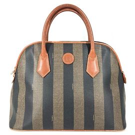 Fendi Vintage Pecan Logo Handtasche