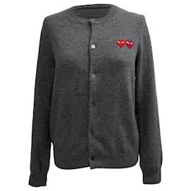 Grau Woll-Cardigan mit Herz-Logo-Patch von Comme Des Garçons Play - Comme Des Garcons