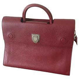 Borsa Dior Diorever in pelle granata bordeaux
