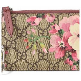 Gucci GG Blooms Münzbörse in Pink