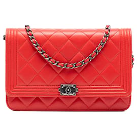 Chanel Matelassé Pelle di Agnello Boy Portafoglio con Catena