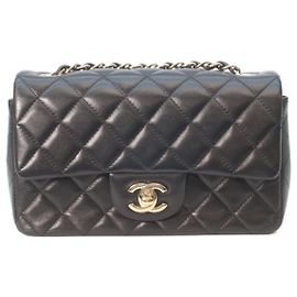 Borsa a Spalla Mini Matelassé in Pelle di Agnello Chanel