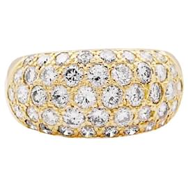 Autre Marque Cushion-shaped yellow gold ring with diamonds.