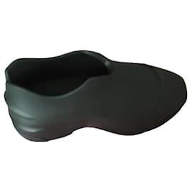 Sneaker Givenchy in gomma nera