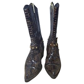 Luciano Padovan Braune Schlangenlederstiefel mit goldenen Nieten