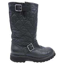 Chanel Schaffell-Stiefel