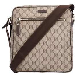 Borsa Messenger GG Supreme di Gucci