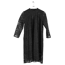 Schwarzes Kleid - Heimstone