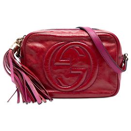 Gucci Bolsa Crossbody Soho Disco em Couro Patente Rosa