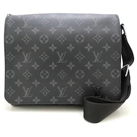 Borsa a spalla District PM Monogram Eclipse di Louis Vuitton