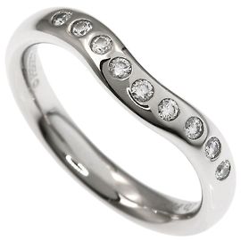 Anillo de diamante de banda curva Tiffany & Co. en platino 950
