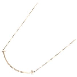 Collana T Smile Small in oro rosa 18K di Tiffany & Co.