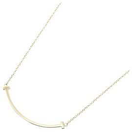 Collana T Smile Small in oro giallo 18K di Tiffany & Co.