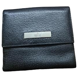 Gucci black leather wallet