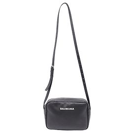 Borsa a tracolla quotidiana Balenciaga in pelle nera