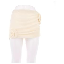 Cremefarbene Blume Ton-in-Ton Rock - Magda Butrym