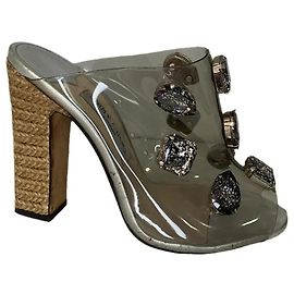 Sandali Jimmy Choo in PVC e cristalli con dettagli in pelle argentata