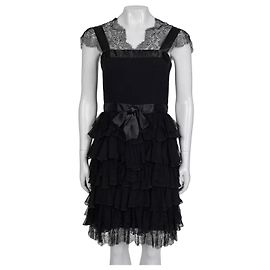 Vestido ajustado de encaje negro Oscar de la Renta - UK6/XS De segunda mano