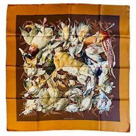 Hermès: Foulard Vintage in twill di seta intitolato 'Gibiers' 1997