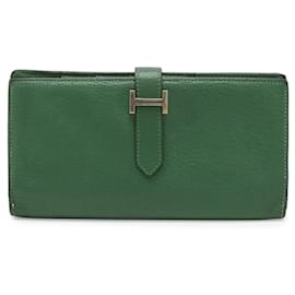 Portafoglio lungo Souffle Bearn in capra Hermès verde