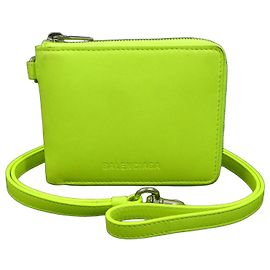 Balenciaga Bi-Fold Geldbörse in Neon-Gelb