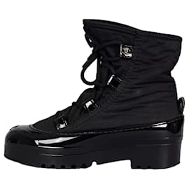 Botas negras con cordones Chanel - Talla 37 De segunda mano