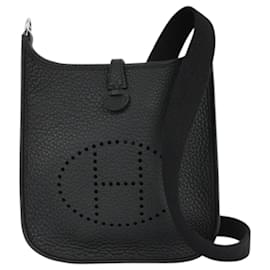 Hermès Mini Evelyne 16 - Couro Clémence Preto | Hardware Palladium