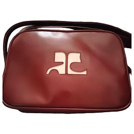 Courreges Borsa a spalla in pelle bordeaux di Courrèges