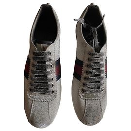 Baskets Gucci en toile argentée pailletée