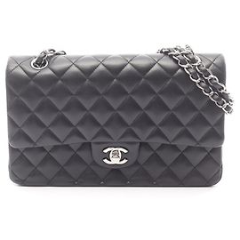 Chanel Matelassé Double Flap Schultertasche