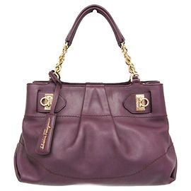 Bolso de cuero Gancini de Salvatore Ferragamo