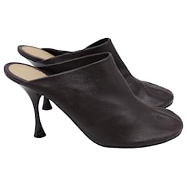 Mule con tacco in pelle marrone Dot Sock di Bottega Veneta