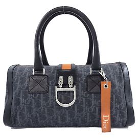 Bolsa de mão com padrão Trotter da Christian Dior