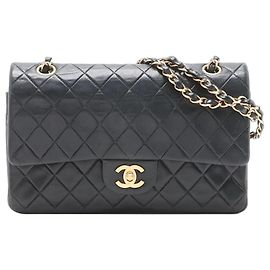 Chanel Borsa Classic Double Flap media in pelle di agnello nera 2002