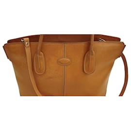 Tod's D Bag Handtasche aus Leder Bronze