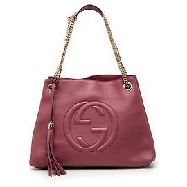 Borsa Gucci Soho in pelle di vitello rosa medio con catena