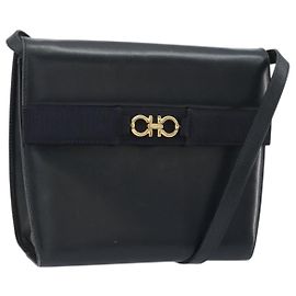 Borsa a Spalla Gancini in Pelle Salvatore Ferragamo Blu Navy Oro Auth YKZ1453A