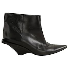 Schwarze Stiefel - Yves Saint Laurent
