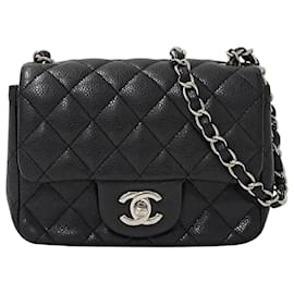 Mini borsa Matelassé di Chanel