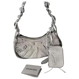 Balenciaga Borsa a Spalla Le Cagole XS completamente in Strass Argento