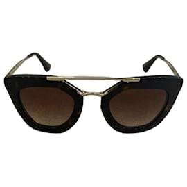 Prada Cat-Eye Sonnenbrille aus Schildpatt-Acetat mit Verlaufslinsen