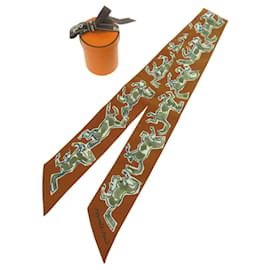 Foulard in seta Hermès Twilly Chevaux en Liberté
