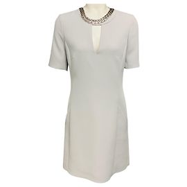 Graues Crepe-Midi-Kleid von Barbara Bui mit Ketten-Juwelen-Ausschnitt