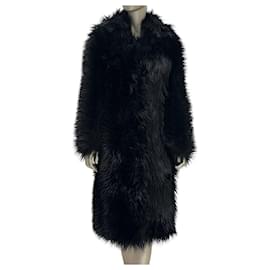 Abrigo de piel sintética negra Prada 2011 Talla 40 de segunda mano